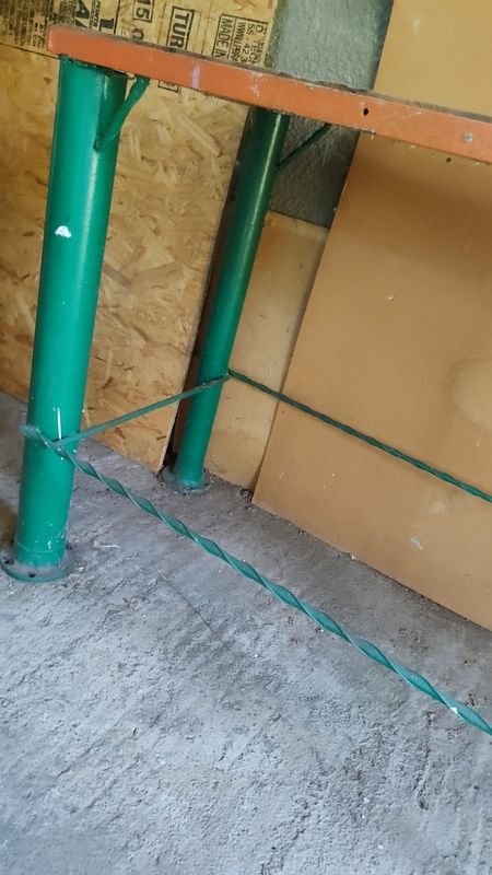 Item 869936 - Image 1