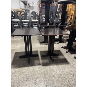 Lote anterior: Par de Mesas Bar Cuadradas Delfino Álvarez de Madera