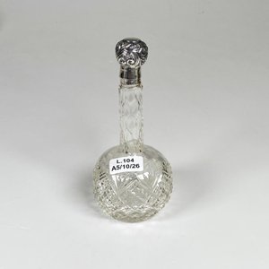 Perfumero de cristal tallado y tapa inglesa, altura 14 cm - imagen 1