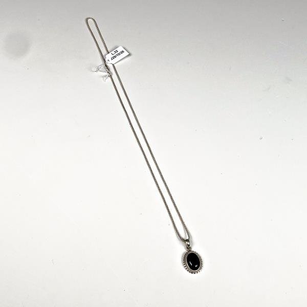 Cadena de Plata 925 con Colgante Ovalado de Piedra Negra - imagen 1