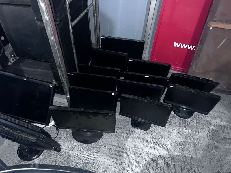 Gran lote de Monitores para Computadora