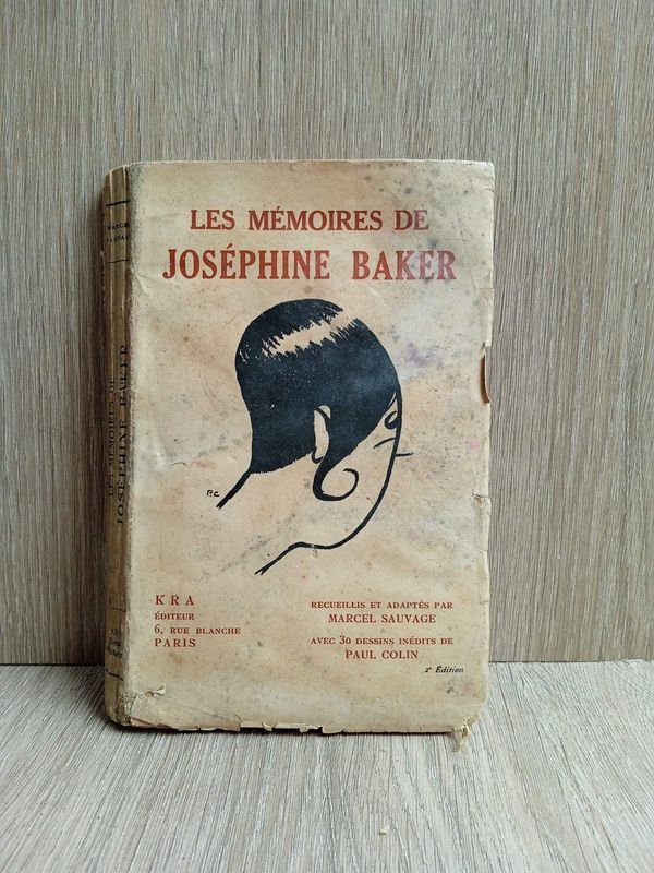 Lote siguiente: Libro de Autobiografía de Josephine Baker en Francés