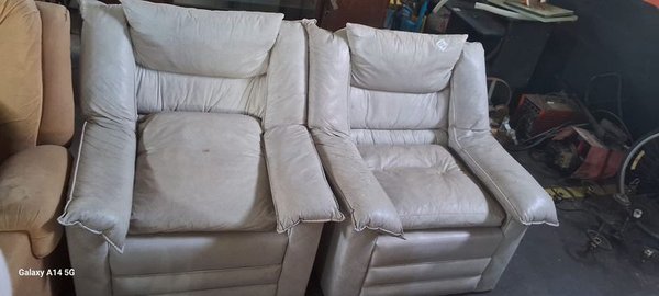 Par de Sillones de 1 Cuerpo Color Beige