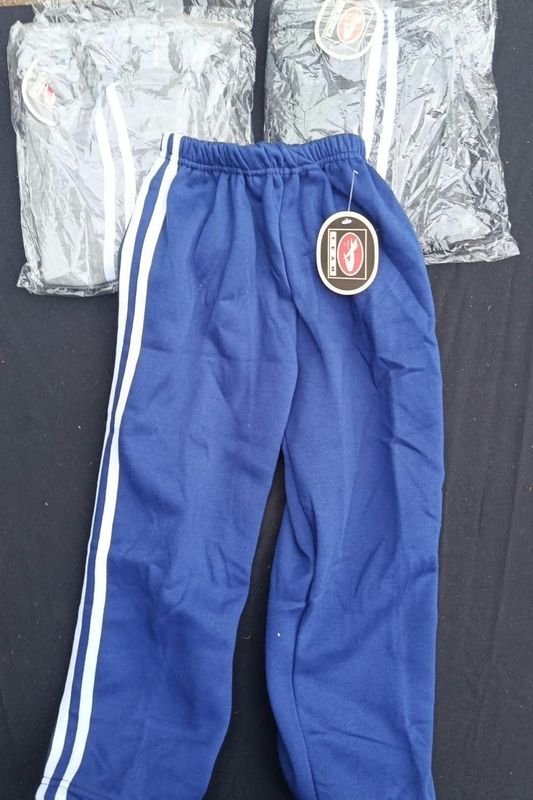 Pantalones Deportivos Azules para Niño con Rayas Blancas