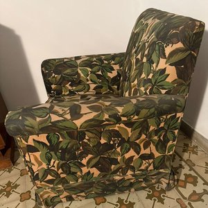 Sillón Antiguo Tapizado con Hojas Verdes - imagen 4