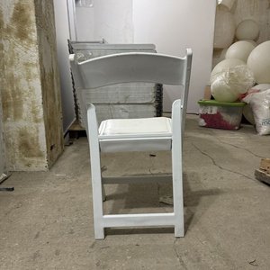 Lote de Sillas de Plástico Blanco para Eventos - imagen 8