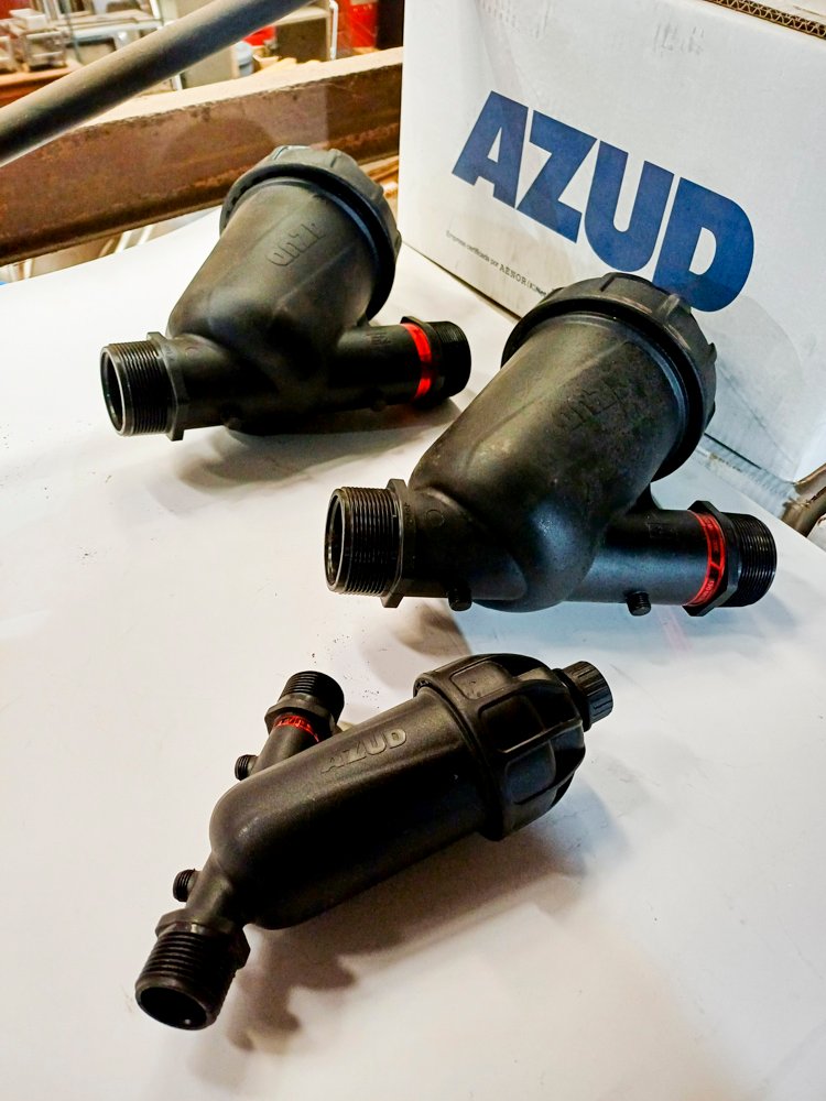 3 Filtros Azud BSP: Dos de 2" y Uno de 1"