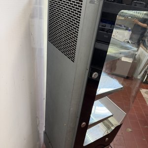 Exhibidor Refrigerado de Lácteos con Puerta de Vidrio - imagen 6