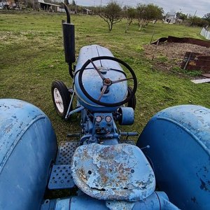 Tractor Fordson Major E1A con Rastra, Arado y Disquera - imagen 18