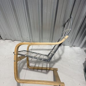 Sillón Estructura Madera y Metal con Cojines Negros - imagen 10
