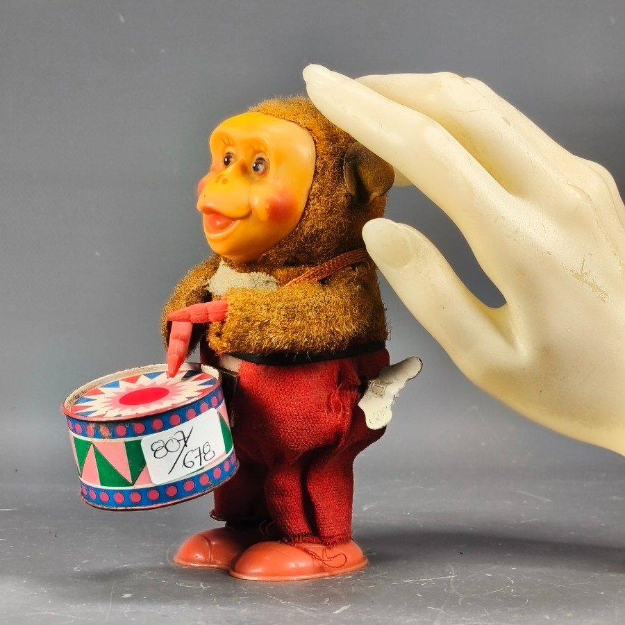 Item 17672 - Image 2