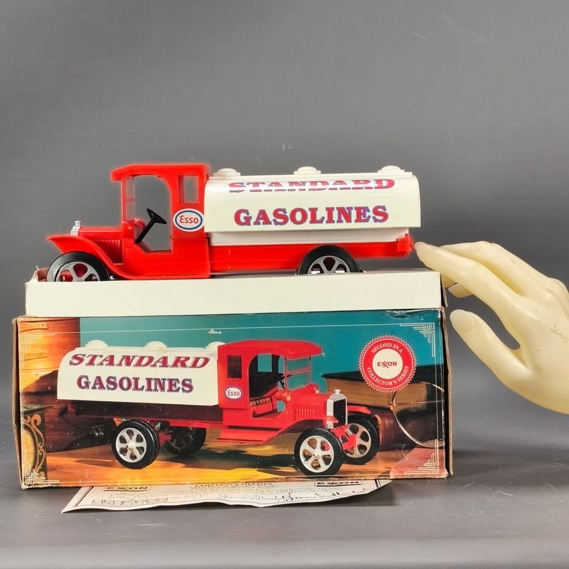 Camión tanque ESSO edición limitada con sonido y luces - imagen 2