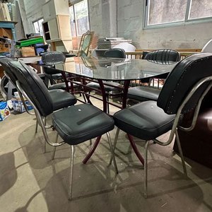 Mesa de vidrio con 6 sillas tapizadas, estilo moderno - imagen 2