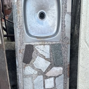 Lote siguiente: Mesada de Mármol con Pileta de Acero Inoxidable