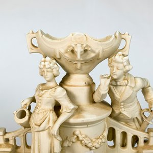 Jardinera de Porcelana Biscuit Estilo Clásico con Figuras - imagen 2