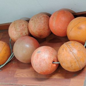 8 Boyas de Pesca Esféricas Naranja 'LUCKY SH NO 8.8' (15x15 cm) - imagen 2