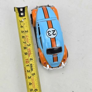 Auto a Escala Volkswagen Escarabajo Azul y Naranja - imagen 4
