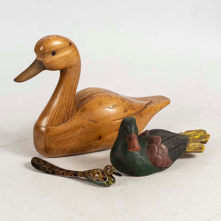 Lote anterior: Ducks y accesorios de madera y metal