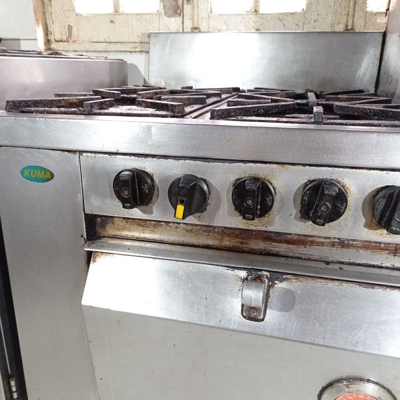 Cocina industrial Kuma con 4 hornallas y accesorios - imagen 5