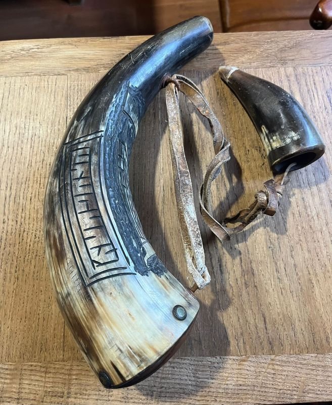 Chifle Gaucho tallado en madera - imagen 2