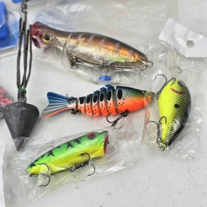 Set de Señuelos y Accesorios de Pesca - imagen 2