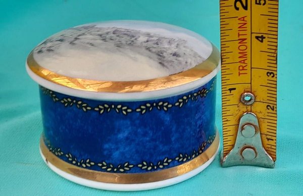 Pequeño alhajero coleccionable de porcelana con escena campestres y castillos - imagen 7