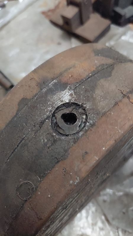 Plato imantado de metal con agujero en el centro - imagen 6