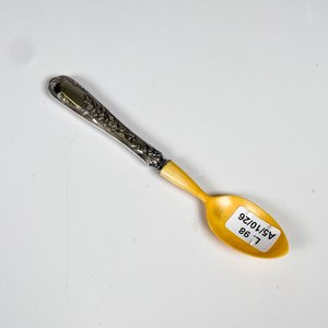 Cucharita de plata francesa y marfil - imagen 2