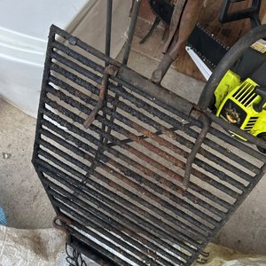 Lote anterior: Parrilla de Hierro Forjado Antigua