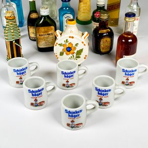 Catorce botellitas coleccion y seis jarritos cerámica mauá - imagen 6
