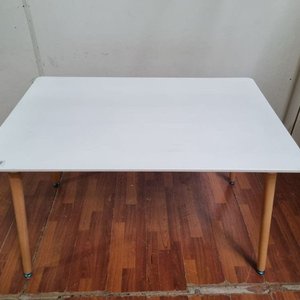 Mesa Nórdica Blanca con Patas de Madera Clara - 120x80x75cm - imagen 2