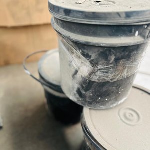 3 Baldes de Argamasa Úmida Refractaria Gabriella 15 kg - imagen 4