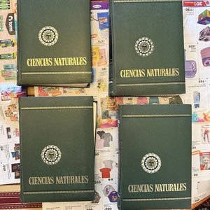 Lote siguiente: Colección Completa 4 Tomos Ciencias Naturales Editorial Bruguera Edición de Lujo