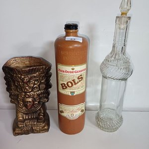 Lote anterior: Porrón Antiguo, Botellón Bols y Florero Estilo Precolombino