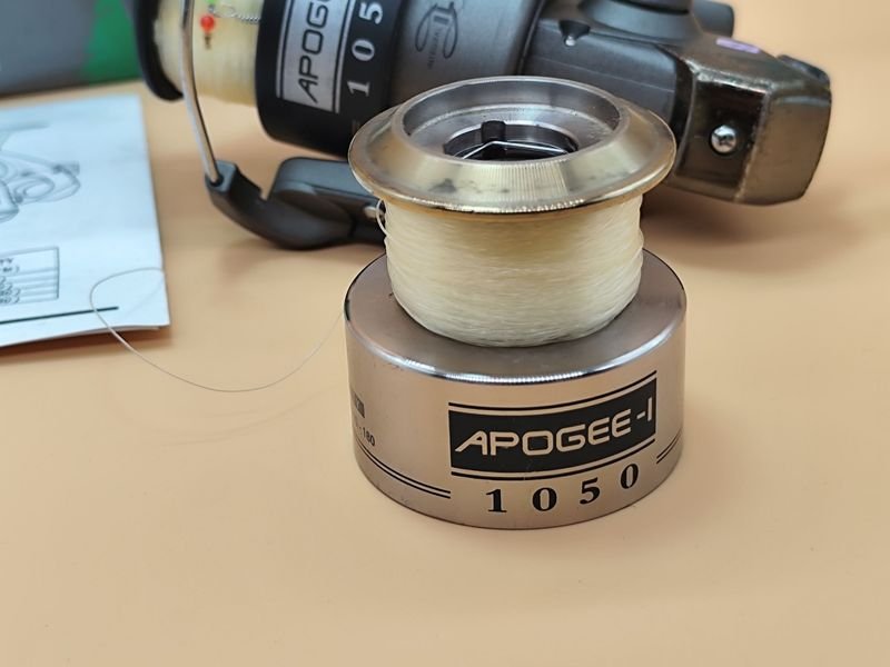 Reel frontal MARADO Modelo Apogee 1050 - Buen estado - imagen 3