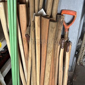 Lote anterior: Lote de Mangos de Madera y Plástico para Herramientas