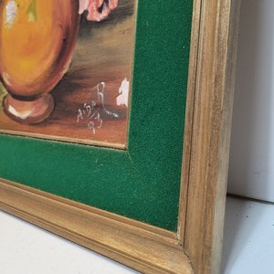 Pintura de Flores en Jarrón, Marco de Madera y Paspartú Verde - imagen 4