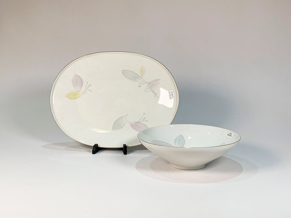 Ensaladera y Fuente Oval de Porcelana Bavaria Blanca con Hojas