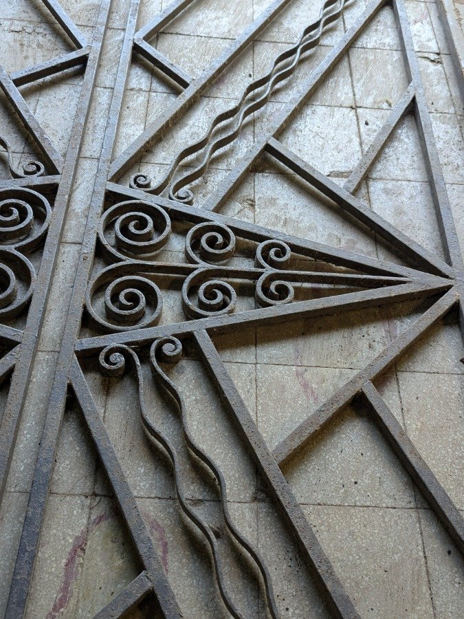 Puertas de hierro forjado con diseño Art Deco - imagen 10