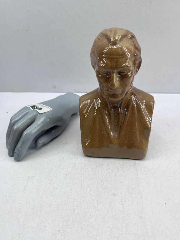 Busto de José Gervasio de Artigas en Cerámica