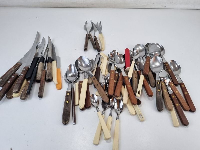 Lote de Cubiertos de Madera y Metal - imagen 5