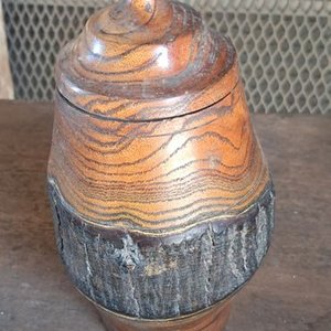 Recipiente de Madera con Tapa y Macetero de Barro Azul - imagen 2