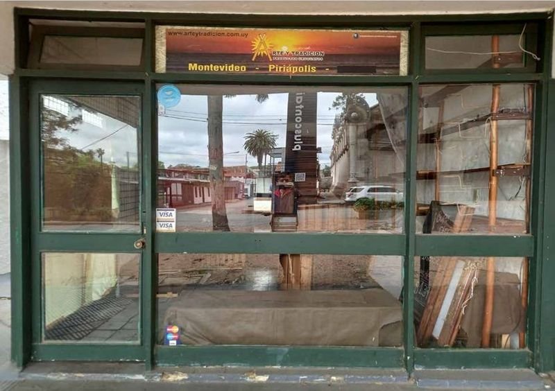 Item 893983 - Image 0