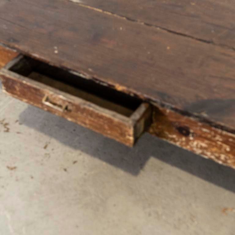 Mesa de living rústica con cajón en madera - imagen 3