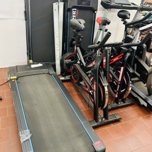 Lote de Caminadoras y Bicicletas de Gimnasio con Detalles - imagen 4