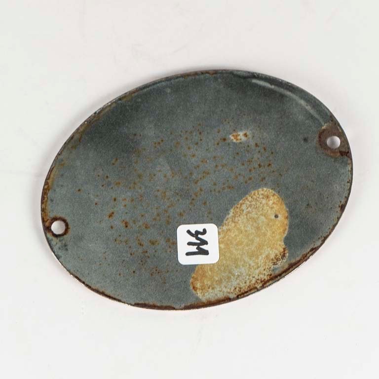 Antigua chapa esmaltada alemana de 1938 Kdf Wagen, nombre inicial del Volkswagen Beetle - imagen 2