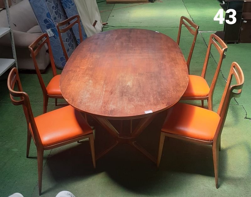 MESA DE ESTILO AMERICANA CON SILLAS - imagen 2