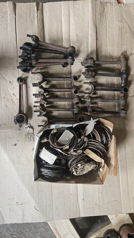 15 Bielas Ford A y Juegos de Aros para Auto