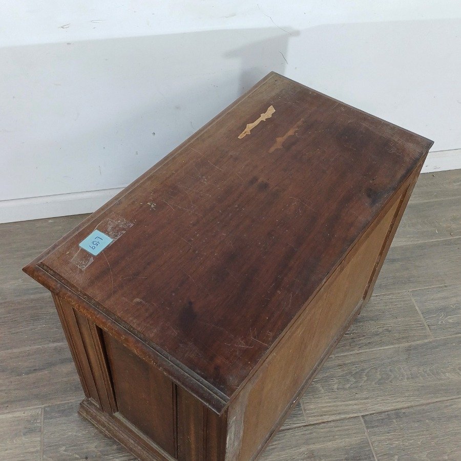 Mueble auxiliar estilo gótico en cedro - imagen 9