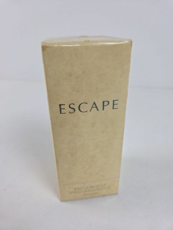 Lote siguiente: Perfume Escape en caja sellada - Un perfume de lujo